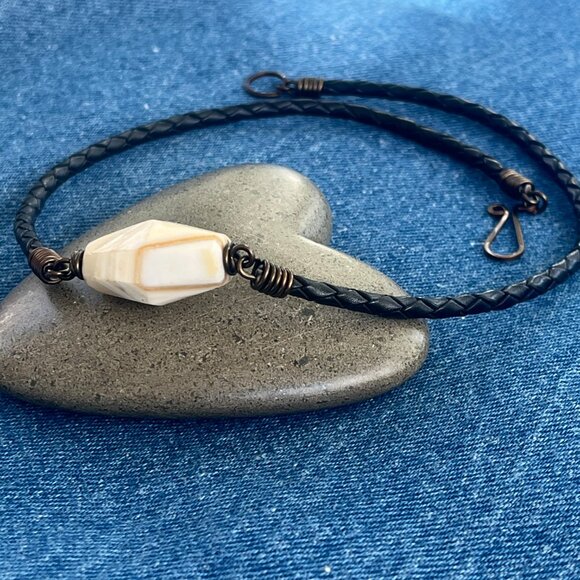 Braided Leather Necklace, Vintage White Agate, Men's Women's Layering Necklace - Picture 4 of 8